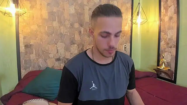 Snapshot of PatrickS25 chatting on February 19, 2026, 4:52 am PatrickS25 online show from February 19, 2026, 4:52 am