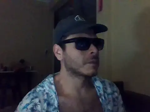 Snapshot of antagonista90 chatting on December 17, 2025, 12:49 am antagonista90 online show from December 17, 2025, 12:49 am