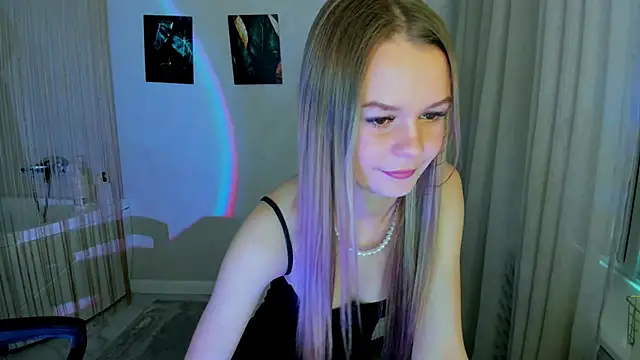 Snapshot of MidnighteAura chatting on March 14, 2026, 11:37 am MidnighteAura online show from March 14, 2026, 11:37 am
