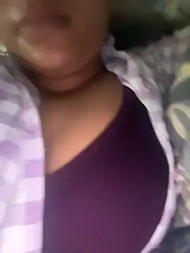 poojababydoll online show from July 27, 2026, 8:32 am