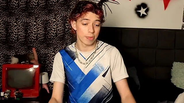 Snapshot of Otter_Starr chatting on December 16, 2025, 4:17 am Otter Starr online show from December 16, 2025, 4:17 am