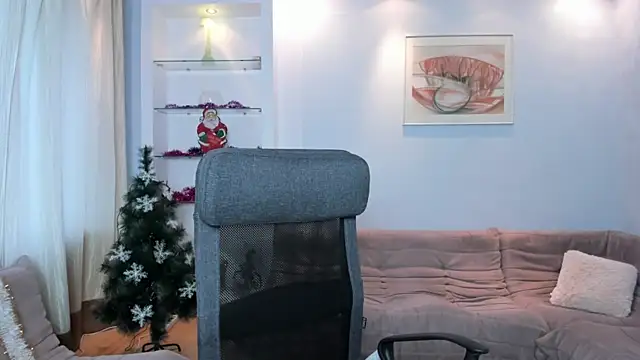 Snapshot of KamillaJei chatting on December 16, 2025, 6:29 am KamillaJei online show from December 16, 2025, 6:29 am