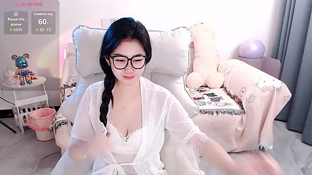 Snapshot of Camila-888 chatting on January 13, 2026, 7:57 am Camila-888 online show from January 13, 2026, 7:57 am