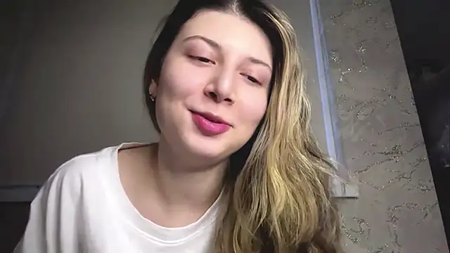 Snapshot of lunary_dr chatting on December 2, 2025, 1:17 pm lunary dr online show from December 2, 2025, 1:17 pm