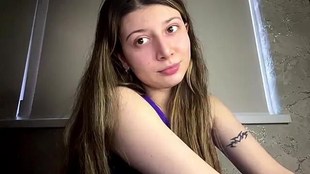 Snapshot of lunary_dr chatting on December 14, 2025, 1:16 pm lunary dr online show from December 14, 2025, 1:16 pm