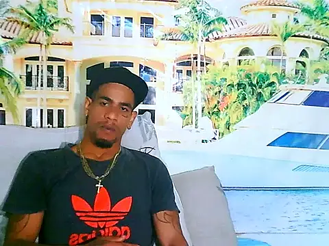 Snapshot of IndianMuscle69 chatting on December 5, 2025, 5:27 am IndianMuscle69 online show from December 5, 2025, 5:27 am