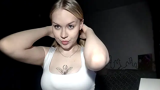 LunaPeony online show from March 16, 2026, 8:46 pm