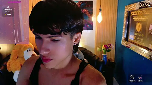 StormLuxX online show from April 3, 2026, 2:37 pm