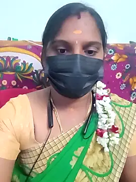 Snapshot of Tamil_Pallavi chatting on January 13, 2026, 5:18 pm Tamil Pallavi online show from January 13, 2026, 5:18 pm