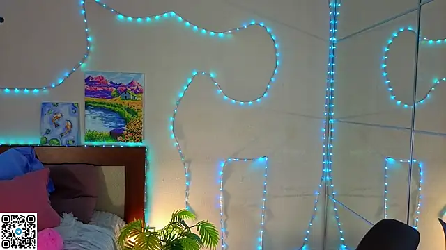 Snapshot of MatthewHoffis chatting on June 18, 2026, 8:13 pm MatthewHoffis online show from June 18, 2026, 8:13 pm
