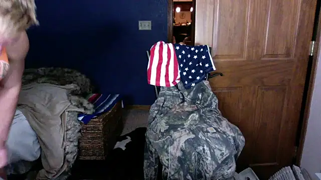 Snapshot of SpunRedneck chatting on December 16, 2025, 10:53 am SpunRedneck online show from December 16, 2025, 10:53 am