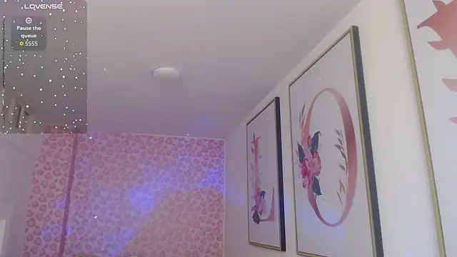 Nina harpper  online show from February 20, 2026, 12:38 pm