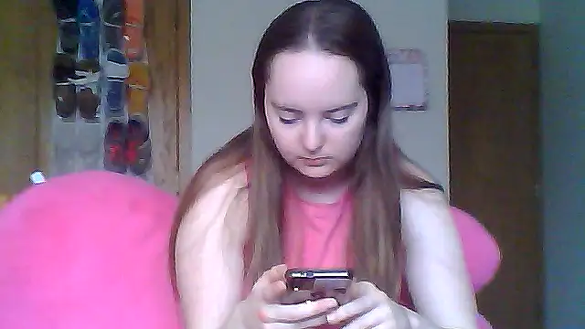 CallmeVenuss online show from December 5, 2025, 4:03 pm