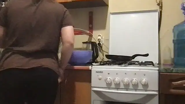 Snapshot of KrisToday chatting on December 5, 2025, 1:20 pm KrisToday online show from December 5, 2025, 1:20 pm