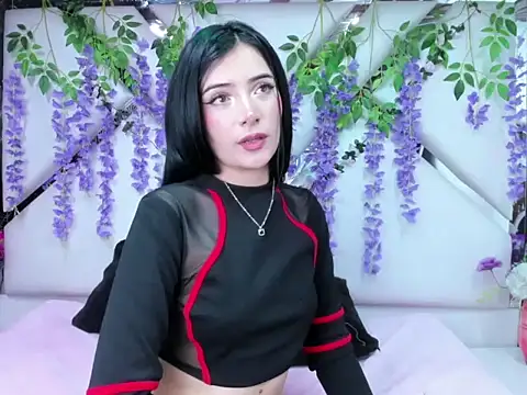 Snapshot of liinzy_rouse69 chatting on December 15, 2025, 2:43 pm liinzy rouse69 online show from December 15, 2025, 2:43 pm