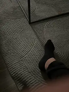 suprise4321 online show from December 16, 2025, 2:16 am