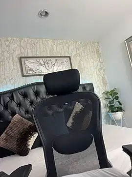 Lander Cruz online show from February 4, 2026, 7:53 pm