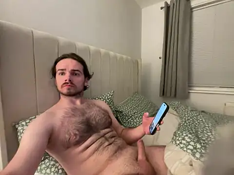 Snapshot of Leofever1 chatting on April 14, 2026, 9:10 pm Leofever1 online show from April 14, 2026, 9:10 pm