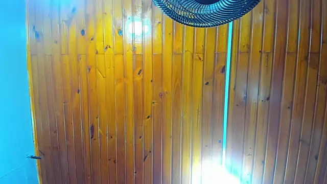 exxxtrabigboobs online show from December 17, 2025, 1:11 am