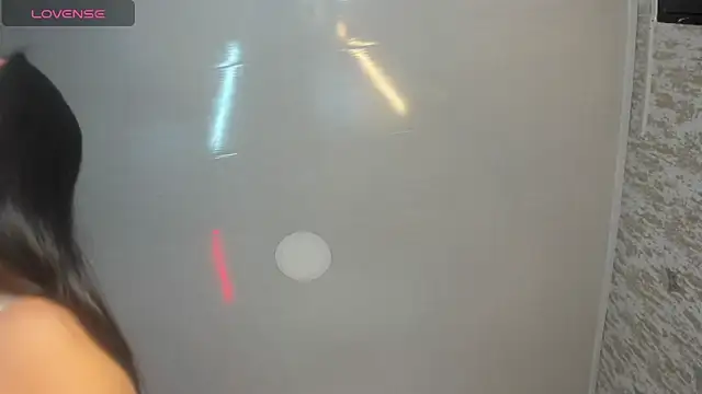 Snapshot of isa_bellaax chatting on December 15, 2025, 12:31 pm isa bellaax online show from December 15, 2025, 12:31 pm