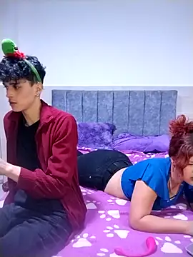 Snapshot of hottie_couplee chatting on December 14, 2025, 1:00 am hottie couplee online show from December 14, 2025, 1:00 am