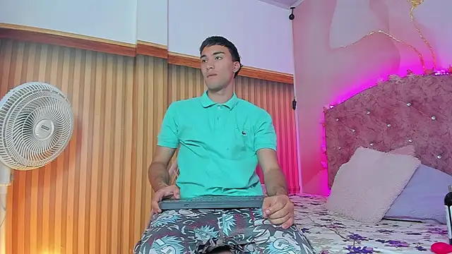 Snapshot of jack__baby_ chatting on December 16, 2025, 3:00 am jack baby online show from December 16, 2025, 3:00 am