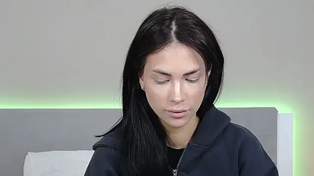 RachaelMils online show from March 3, 2026, 3:56 am