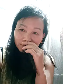 Snapshot of Lili-123k chatting on December 4, 2025, 5:21 pm Lili-123k online show from December 4, 2025, 5:21 pm