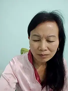 Snapshot of Lili-123k chatting on December 15, 2025, 1:10 am Lili-123k online show from December 15, 2025, 1:10 am