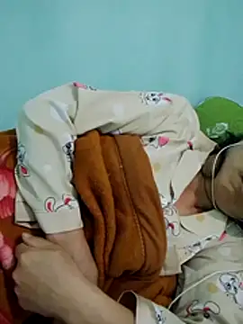 Snapshot of Lili-123k chatting on December 15, 2025, 1:15 pm Lili-123k online show from December 15, 2025, 1:15 pm