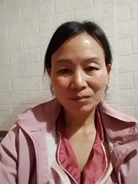 Lili-123k online show from February 11, 2026, 3:11 am