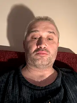 Snapshot of Olomoucak1982 chatting on March 31, 2026, 6:52 pm Olomoucak1982 online show from March 31, 2026, 6:52 pm