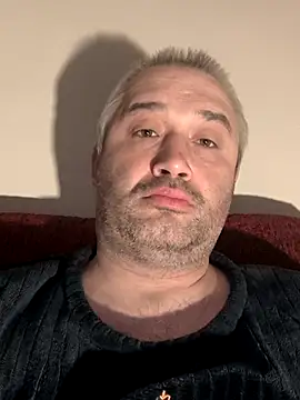 Snapshot of Olomoucak1982 chatting on April 13, 2026, 6:13 pm Olomoucak1982 online show from April 13, 2026, 6:13 pm