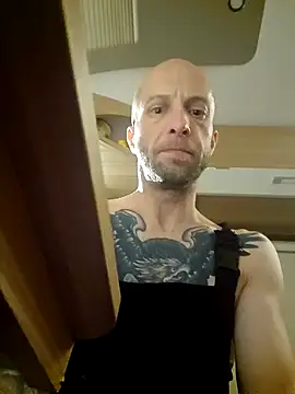 Snapshot of scotbhoyscott chatting on December 3, 2025, 12:40 am scotbhoyscott online show from December 3, 2025, 12:40 am