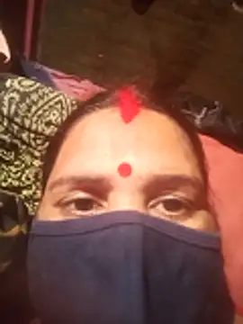 Your-shreya143 online show from January 17, 2026, 2:44 pm