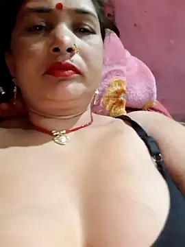 Your-shreya143 online show from May 19, 2026, 11:11 pm