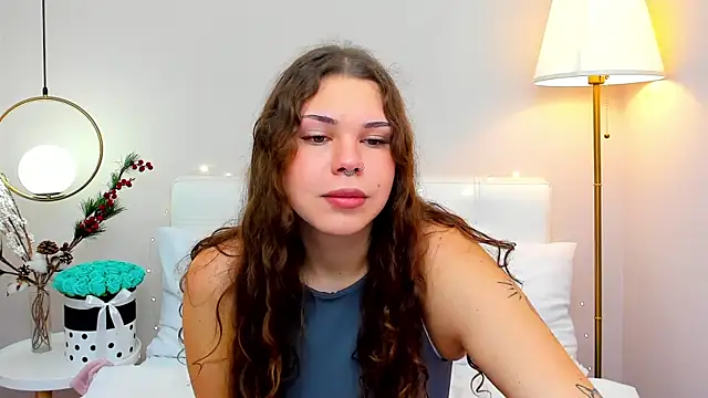 Snapshot of MartaRey chatting on December 18, 2025, 6:30 am MartaRey online show from December 18, 2025, 6:30 am