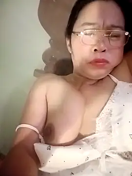 Sexfullx online show from April 11, 2026, 7:45 am