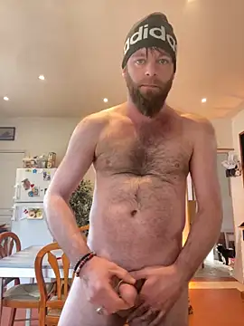 Snapshot of Bigdaad92 chatting on March 10, 2026, 8:19 am Bigdaad92 online show from March 10, 2026, 8:19 am