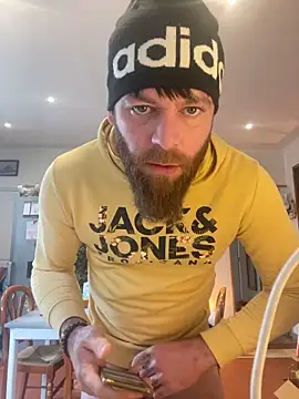 Snapshot of Bigdaad92 chatting on March 24, 2026, 7:57 am Bigdaad92 online show from March 24, 2026, 7:57 am