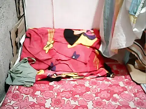 Snapshot of xxCathyxx chatting on December 3, 2025, 12:40 am xxCathyxx online show from December 3, 2025, 12:40 am