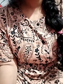 hottyrose69 online show from March 2, 2026, 4:03 am