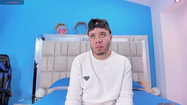 Snapshot of garcia_jacob_ chatting on December 16, 2025, 12:43 pm garcia jacob online show from December 16, 2025, 12:43 pm