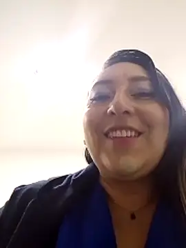 Valeria montana  online show from March 13, 2026, 11:50 am