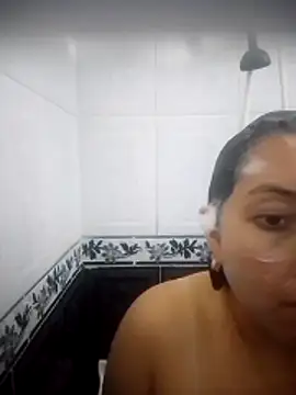 Snapshot of Valeria_montana_ chatting on May 23, 2026, 5:17 pm Valeria montana online show from May 23, 2026, 5:17 pm