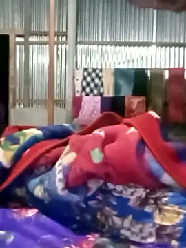 naughtygirl96 online show from April 15, 2026, 4:14 pm