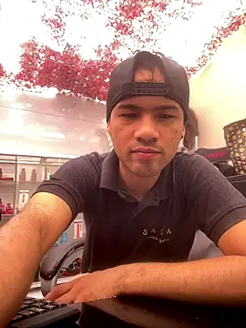 Snapshot of SweeXioji chatting on December 21, 2025, 3:30 pm SweeXioji online show from December 21, 2025, 3:30 pm