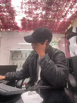 Snapshot of SweeXioji chatting on January 15, 2026, 3:27 pm SweeXioji online show from January 15, 2026, 3:27 pm