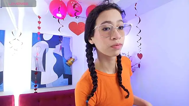 Snapshot of Rin_Noohara chatting on February 13, 2026, 12:56 pm Rin Noohara online show from February 13, 2026, 12:56 pm