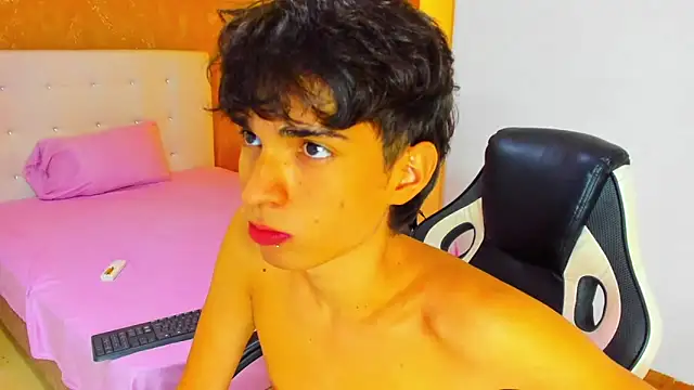 Snapshot of CONNOR_STONNE_ chatting on February 18, 2026, 9:22 pm CONNOR STONNE online show from February 18, 2026, 9:22 pm